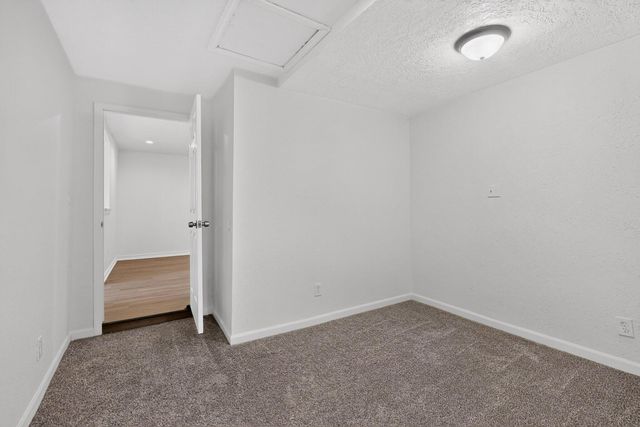 347 62nd Street NW, Albuquerque, NM 87105