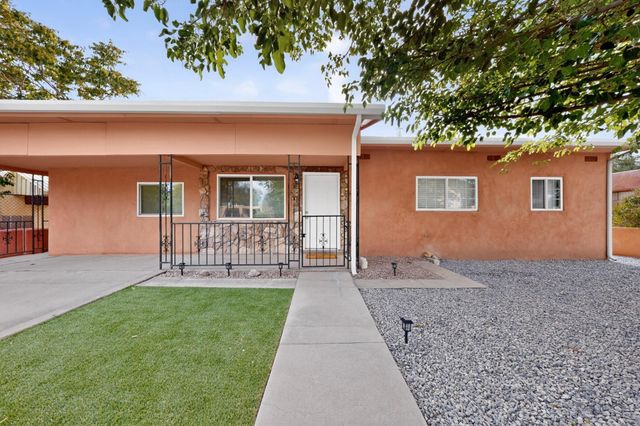 347 62nd Street NW, Albuquerque, NM 87105