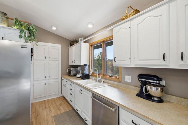 2029 White Pine LANE, Sheboygan, WI 53083