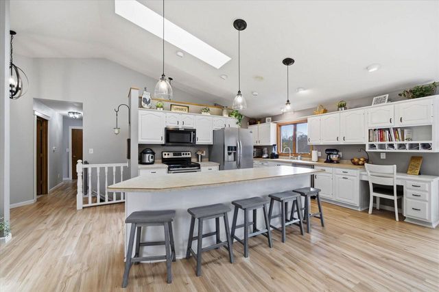 2029 White Pine LANE, Sheboygan, WI 53083