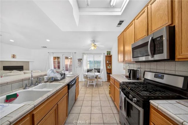 13221 Cypress, Victorville, CA 92395