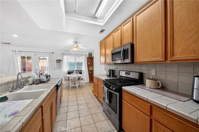 13221 Cypress, Victorville, CA 92395
