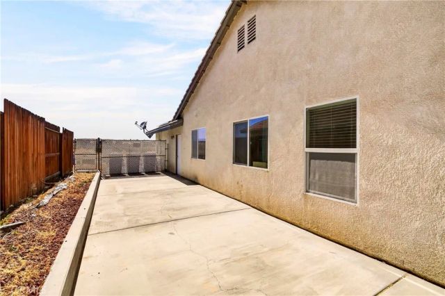 13221 Cypress, Victorville, CA 92395