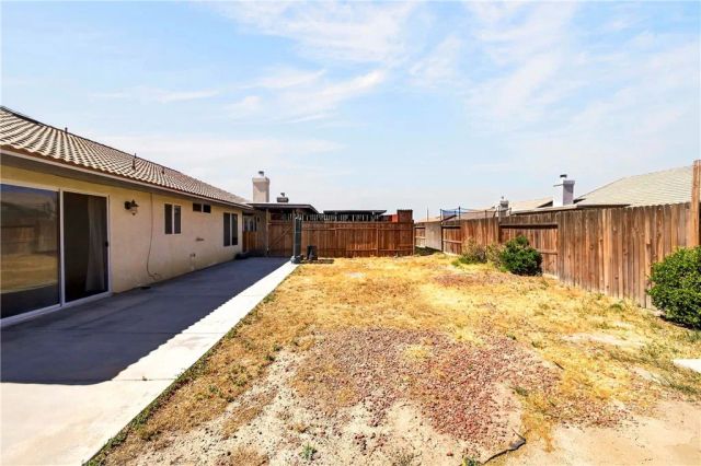13221 Cypress, Victorville, CA 92395