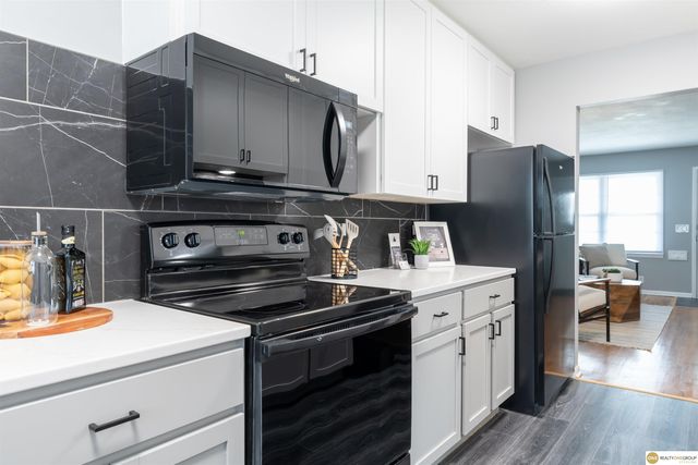 3709 - 3711 N 67th Avenue, Omaha, NE 68104