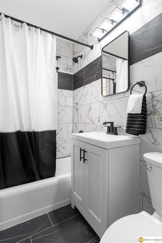 3709 - 3711 N 67th Avenue, Omaha, NE 68104