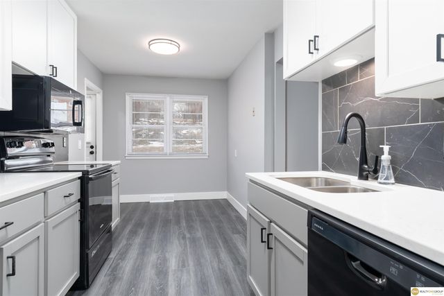 3709 - 3711 N 67th Avenue, Omaha, NE 68104