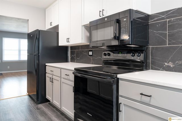 3709 - 3711 N 67th Avenue, Omaha, NE 68104