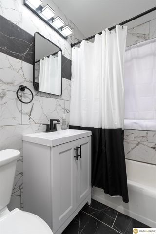 3709 - 3711 N 67th Avenue, Omaha, NE 68104