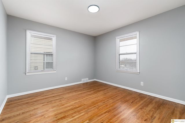 3709 - 3711 N 67th Avenue, Omaha, NE 68104