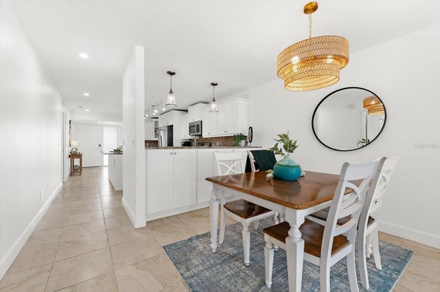 2600 GULF DRIVE N 33, Bradenton Beach, FL 34217