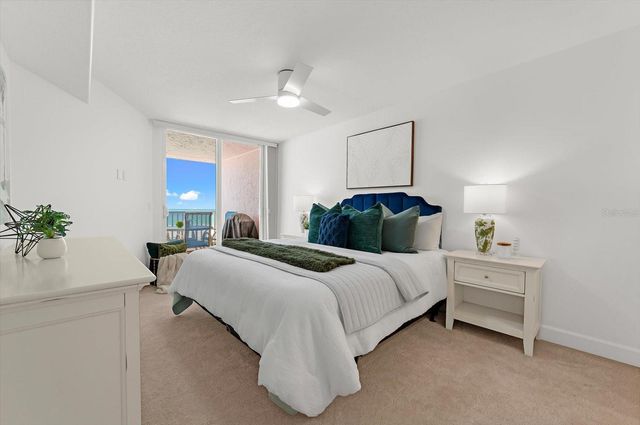 2600 GULF DRIVE N 33, Bradenton Beach, FL 34217