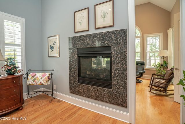 537 Gladstone Circle SW, Ocean Isle Beach, NC 28469