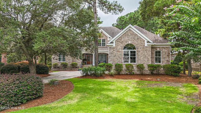 537 Gladstone Circle SW, Ocean Isle Beach, NC 28469