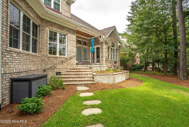 537 Gladstone Circle SW, Ocean Isle Beach, NC 28469