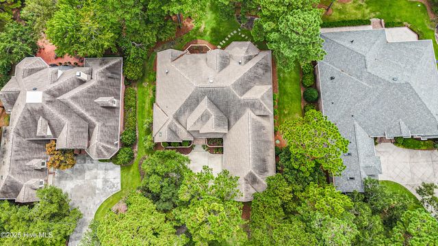 537 Gladstone Circle SW, Ocean Isle Beach, NC 28469