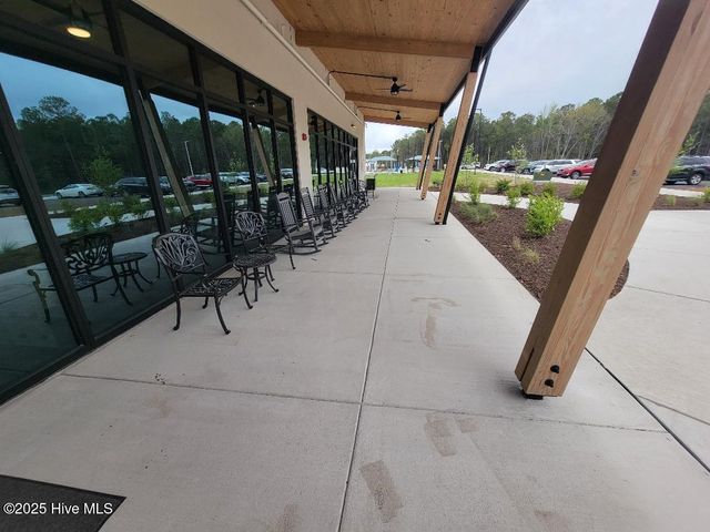 537 Gladstone Circle SW, Ocean Isle Beach, NC 28469