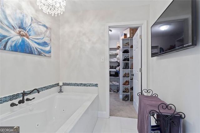 505 WYNCOURTNEY NE, Sandy Springs, GA 30328