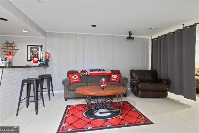 505 WYNCOURTNEY NE, Sandy Springs, GA 30328