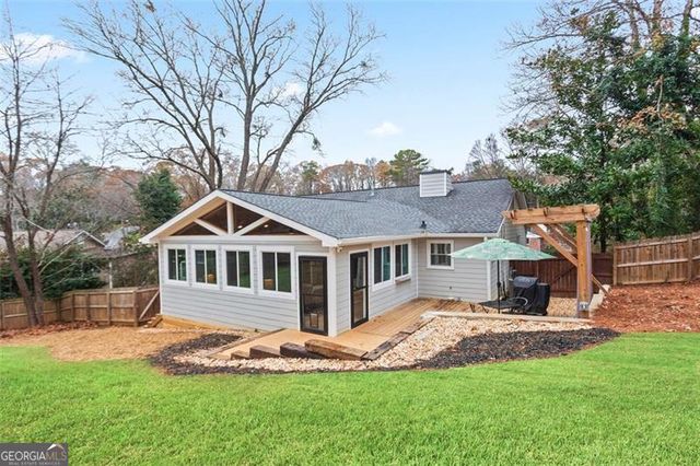 505 WYNCOURTNEY NE, Sandy Springs, GA 30328