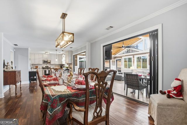 505 WYNCOURTNEY NE, Sandy Springs, GA 30328