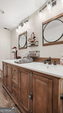 505 WYNCOURTNEY NE, Sandy Springs, GA 30328