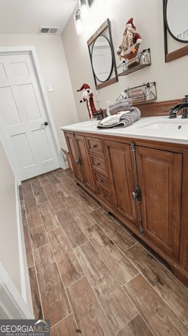 505 WYNCOURTNEY NE, Sandy Springs, GA 30328