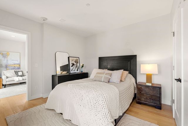 287 Maverick Street 201, Boston, MA 02128