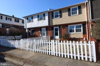 1717 FORT HENRY CT, Dumfries, VA 22026