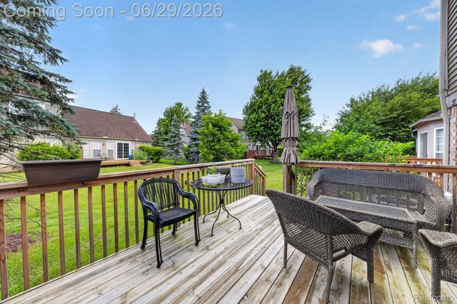 4554 Hunters Circle E, Canton Charter Township, MI 48188