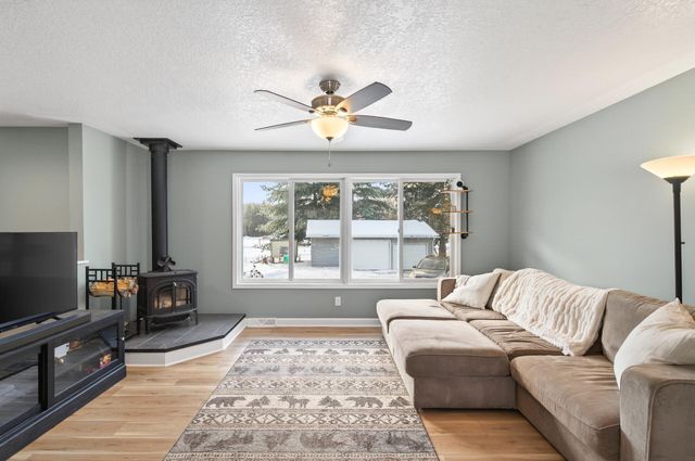 15661 Lexington Avenue NE, Andover, MN 55304