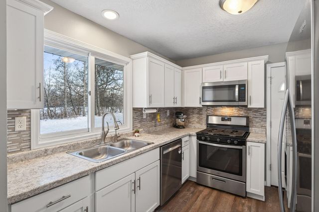 15661 Lexington Avenue NE, Andover, MN 55304