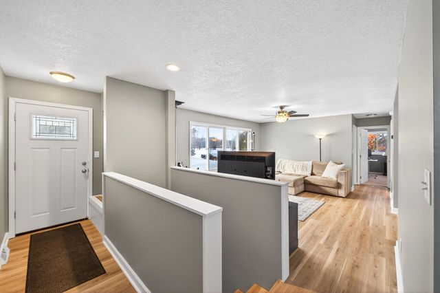 15661 Lexington Avenue NE, Andover, MN 55304