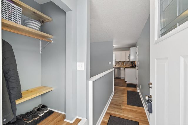 15661 Lexington Avenue NE, Andover, MN 55304