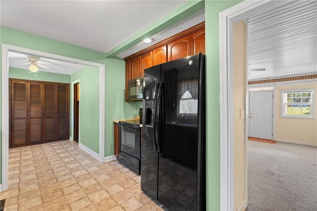 9225 Sahabi Road, Kernersville, NC 27284