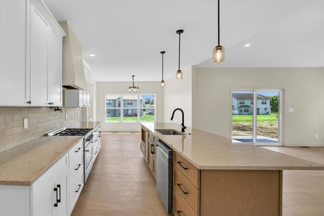 2903 Haydon Drive, Urbana, IL 61802