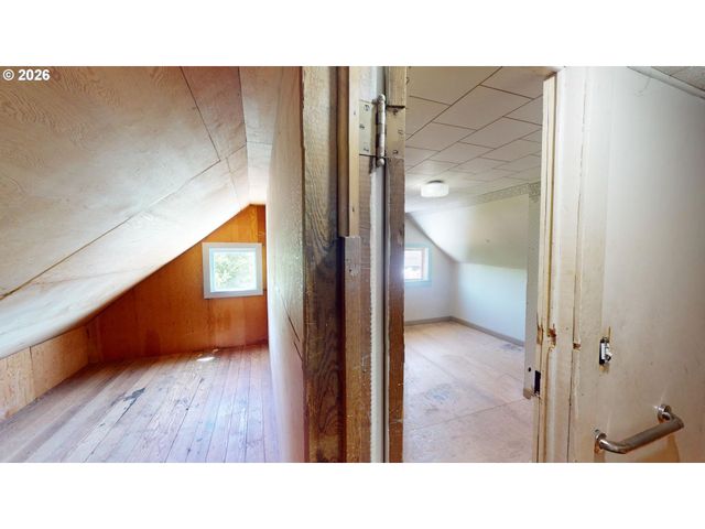 1299 41ST Ave, Sweet Home, OR 97386