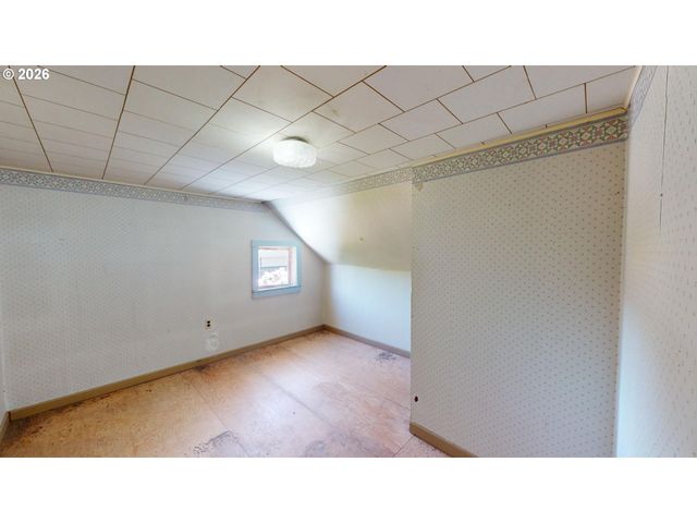 1299 41ST Ave, Sweet Home, OR 97386