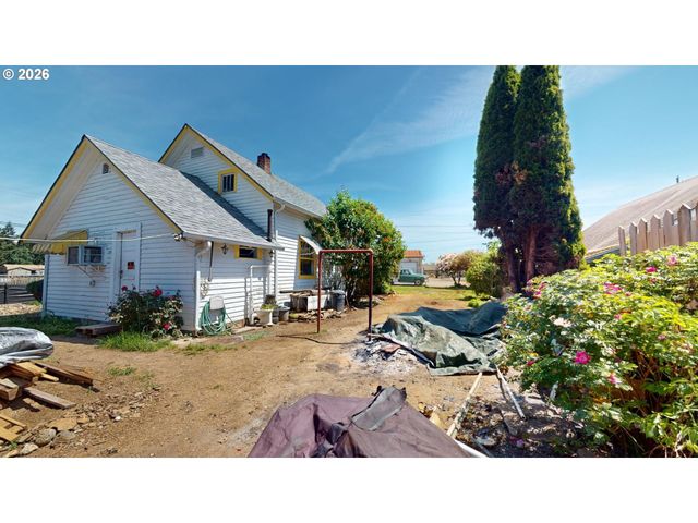 1299 41ST Ave, Sweet Home, OR 97386