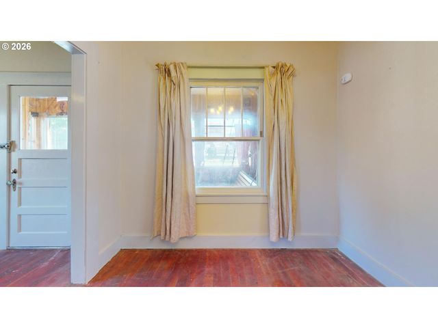 1299 41ST Ave, Sweet Home, OR 97386