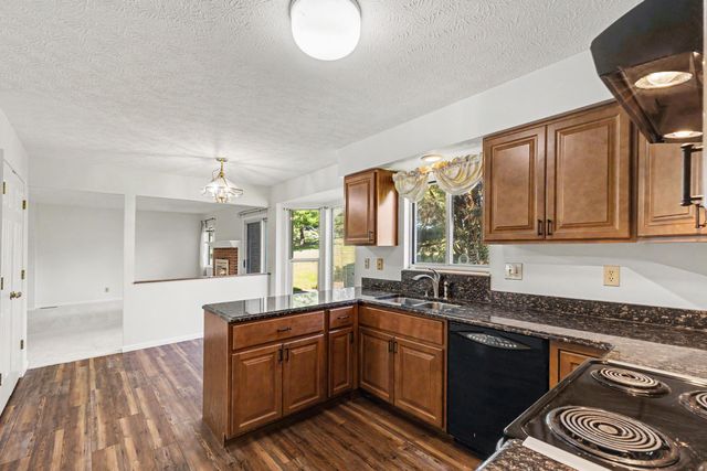 6254 Fairoaks Drive, Florence, KY 41042