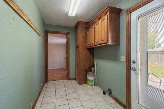 405 E Cole Ave., Fletcher, OK 73541