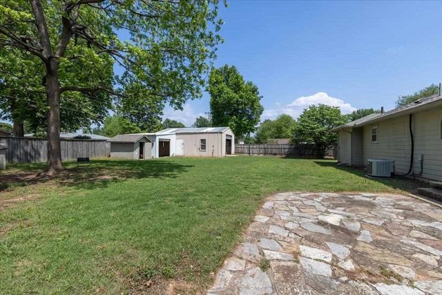 405 E Cole Ave., Fletcher, OK 73541