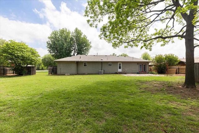 405 E Cole Ave., Fletcher, OK 73541