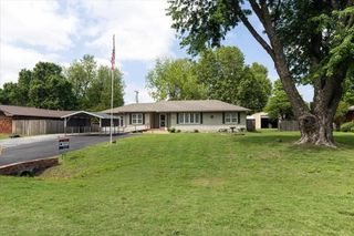 405 E Cole Ave., Fletcher, OK 73541