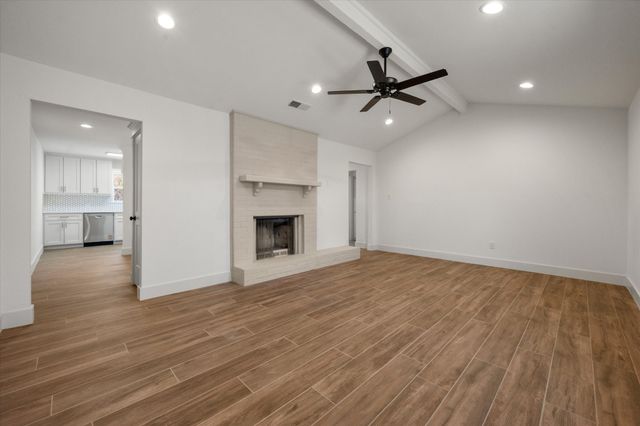 520 NW Charlyne Drive, Burleson, TX 76028