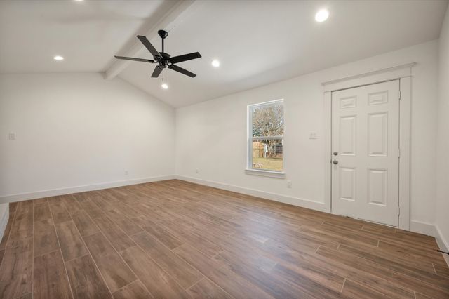 520 NW Charlyne Drive, Burleson, TX 76028