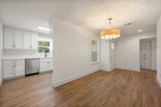 520 NW Charlyne Drive, Burleson, TX 76028