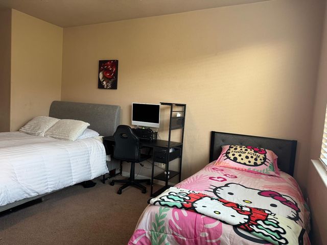 280 Finchwood Dr, Lathrop, CA 95330