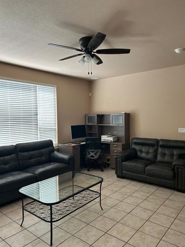 280 Finchwood Dr, Lathrop, CA 95330